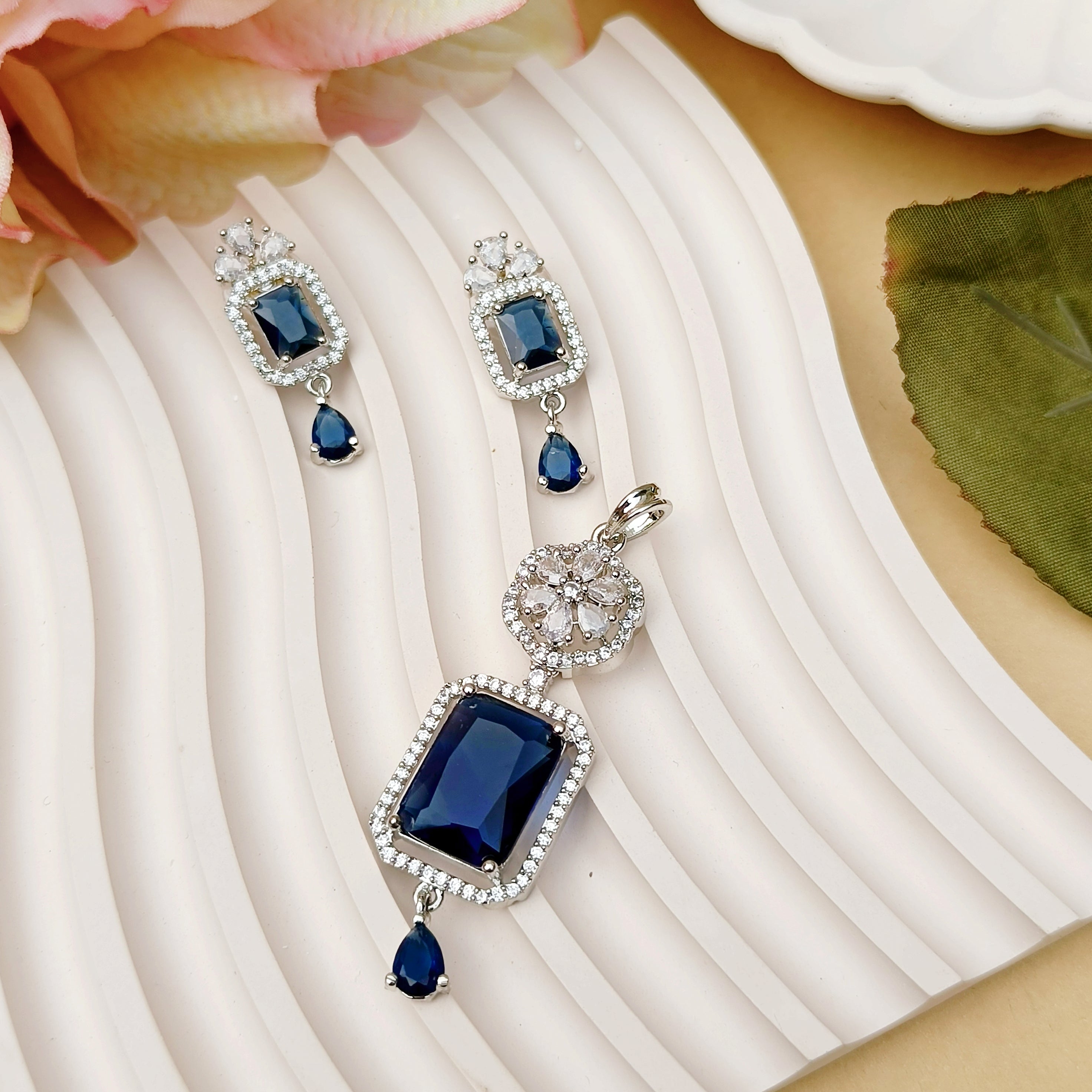 Sapphire blue & Silver AD Pendant Set