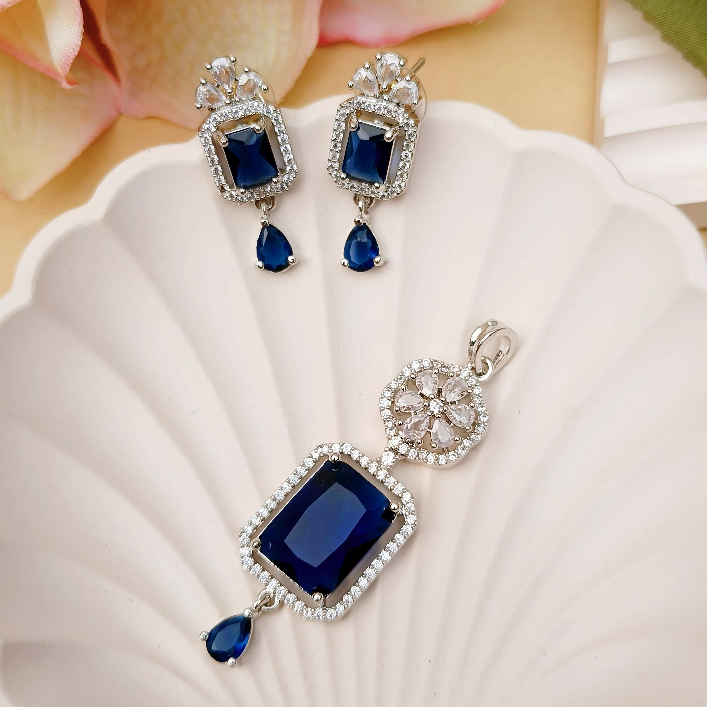 Sapphire blue & Silver AD Pendant Set