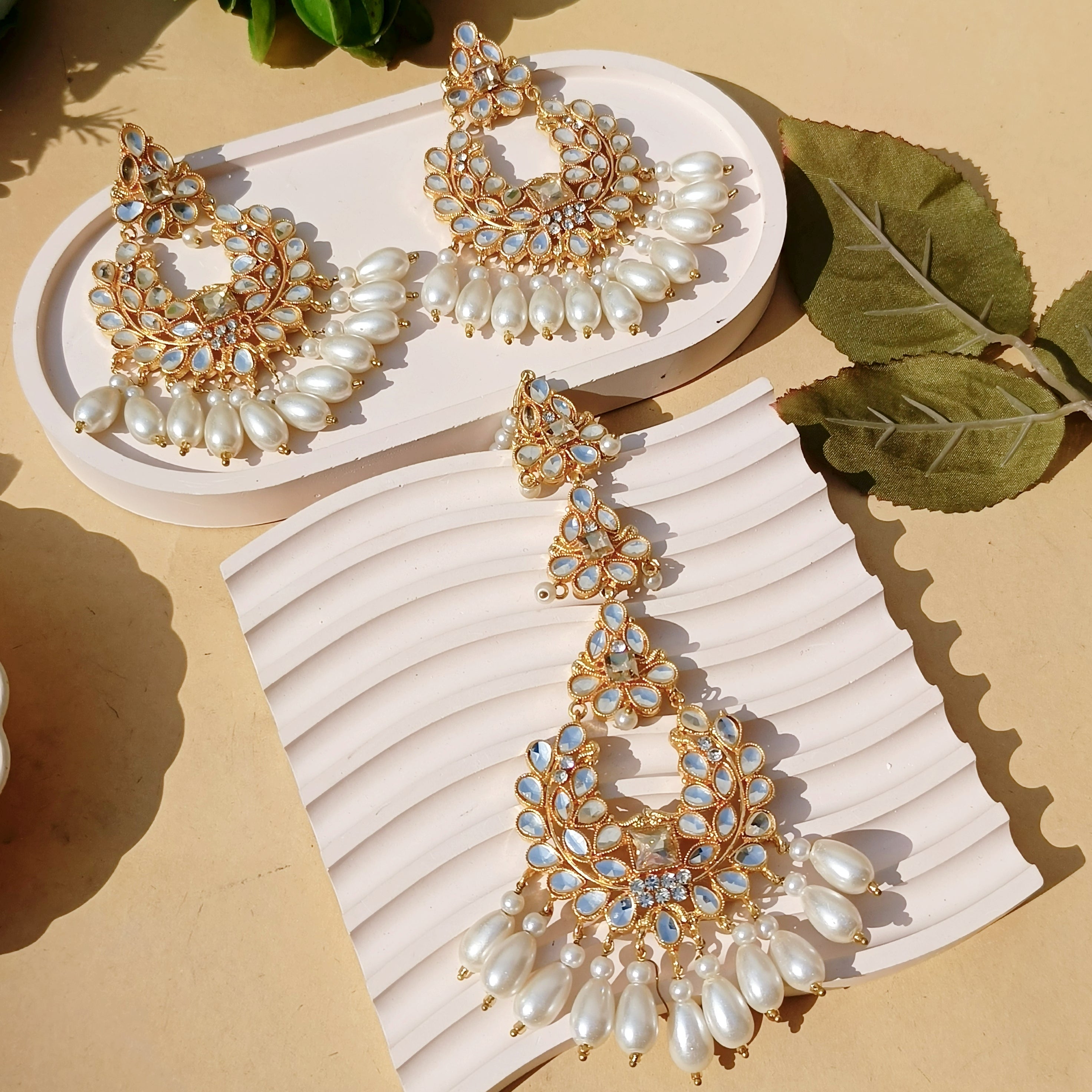 Pearl & Kundan Earrings & Mang Tika Set