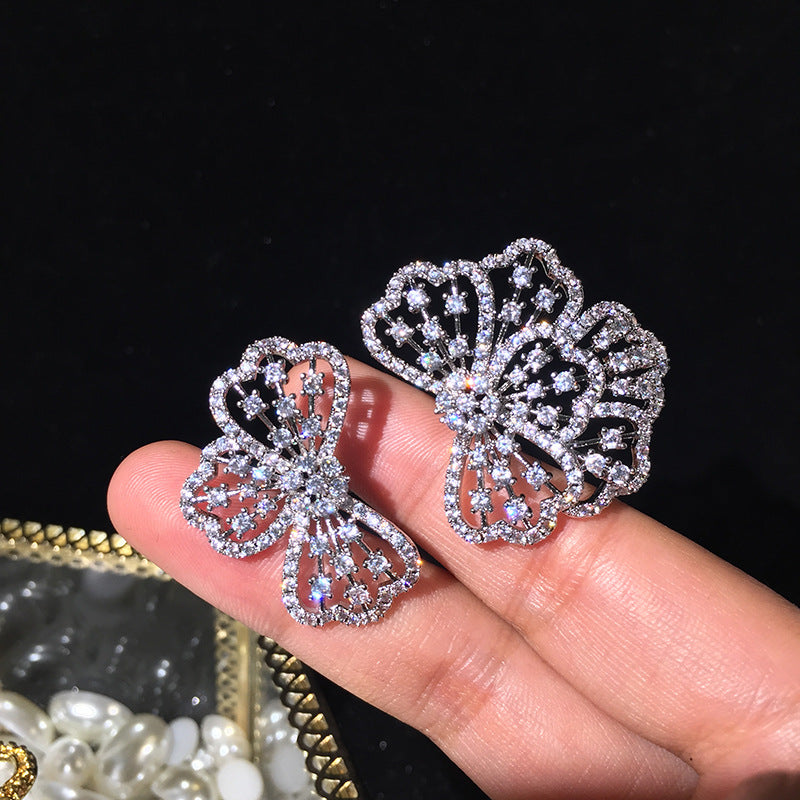 American Diamond Big Flower Ring