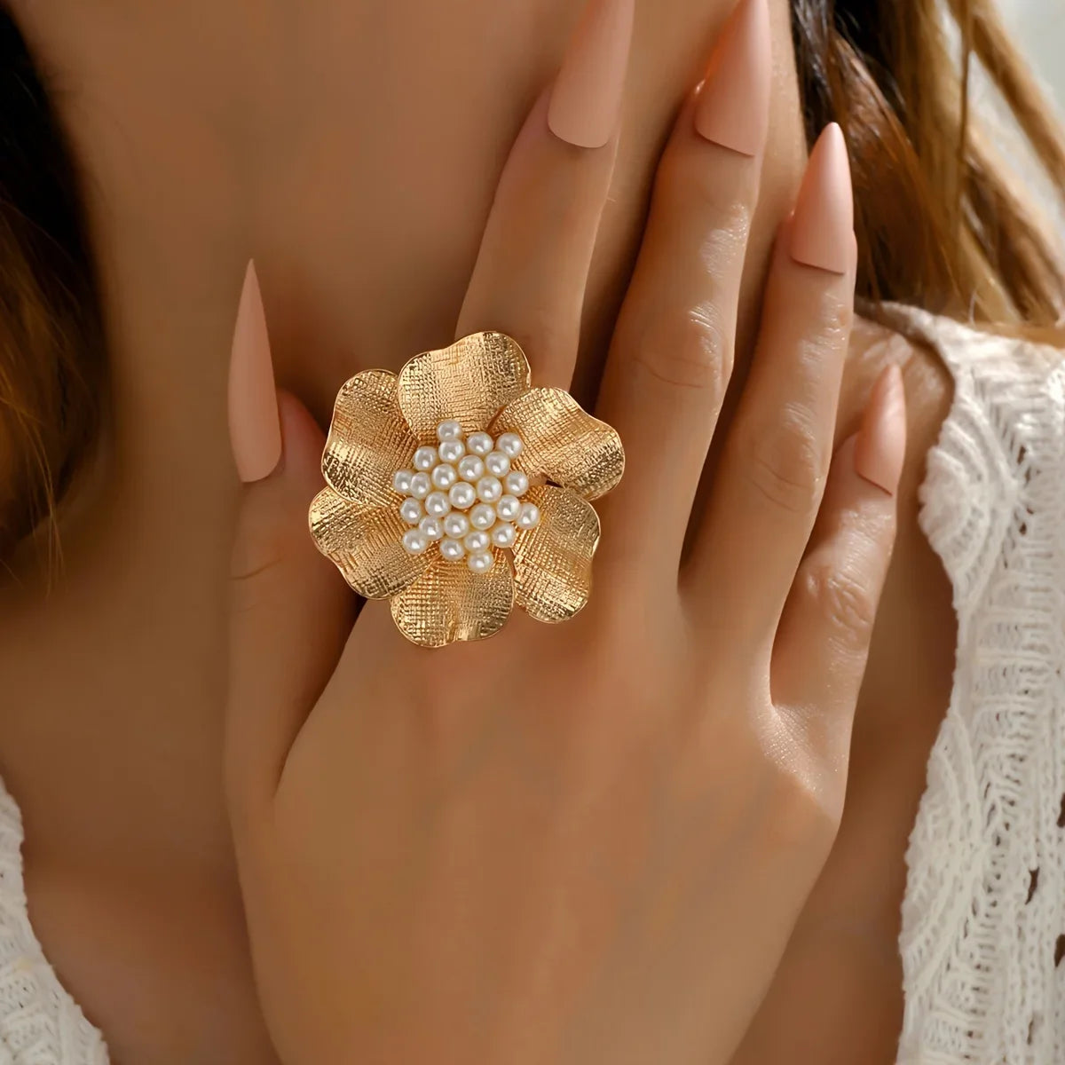 Gold Flower Pearl Ring