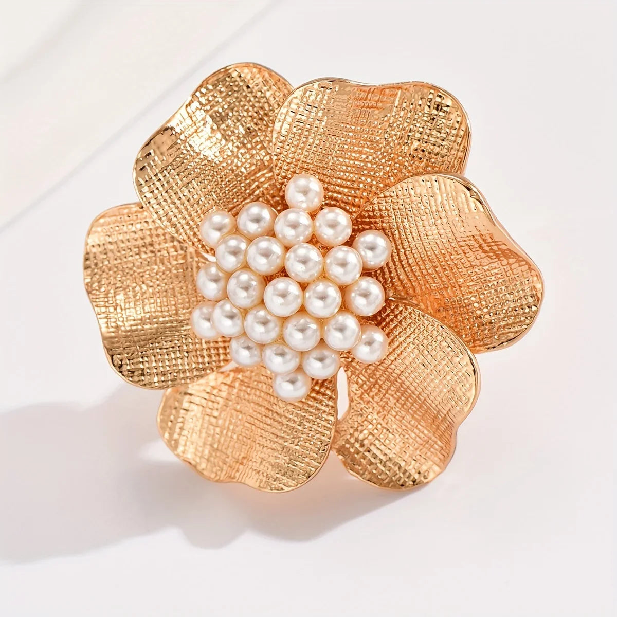 Gold Flower Pearl Ring