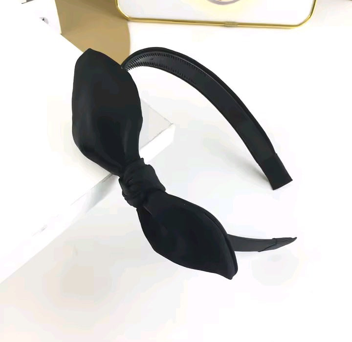 Black Velvet Bow Trendy Headband