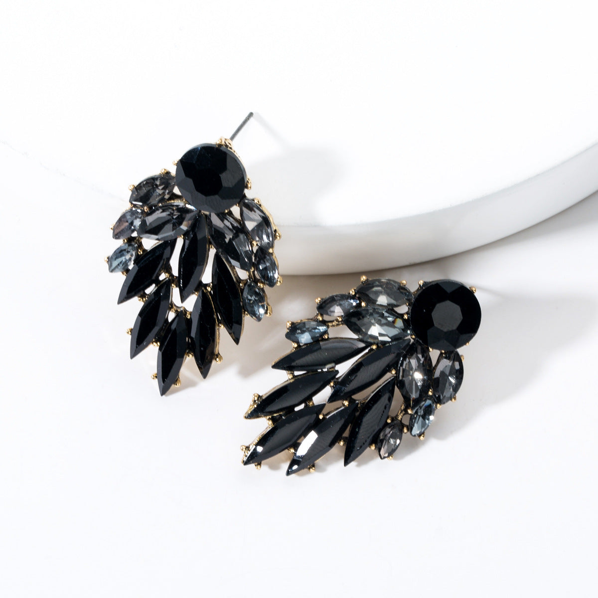 Sparkling Crystal Black Earrings