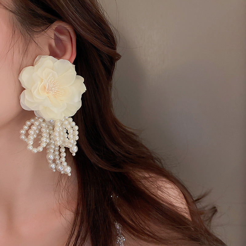 White Pearl Bloom Earrings