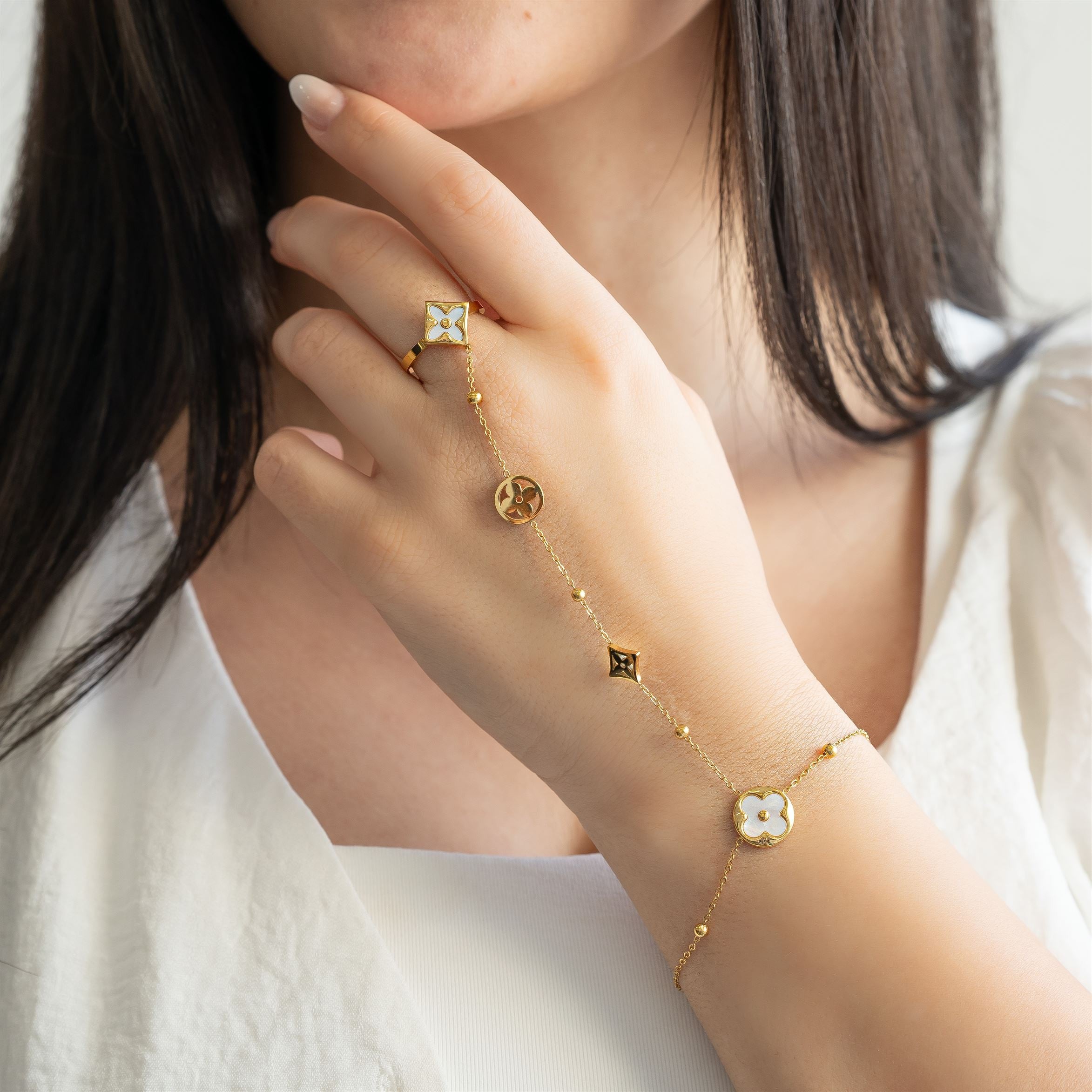 Stainless Steel Clover Ring Bracelet Attached