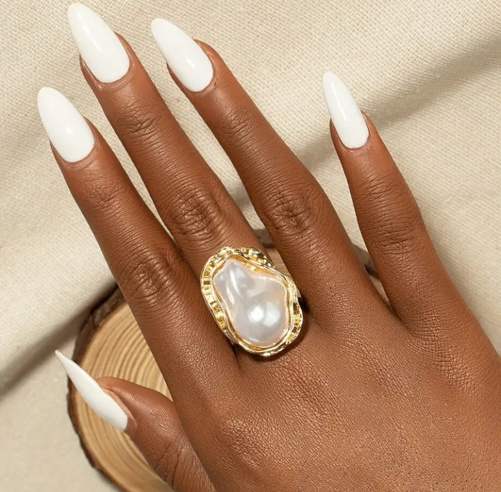 Elegant Mother of Pearl Ring