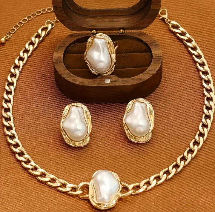 Golden Chain Pearl Necklace Set