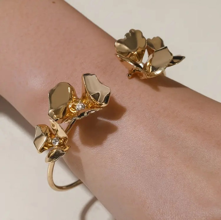 Gold Flower Handcuff