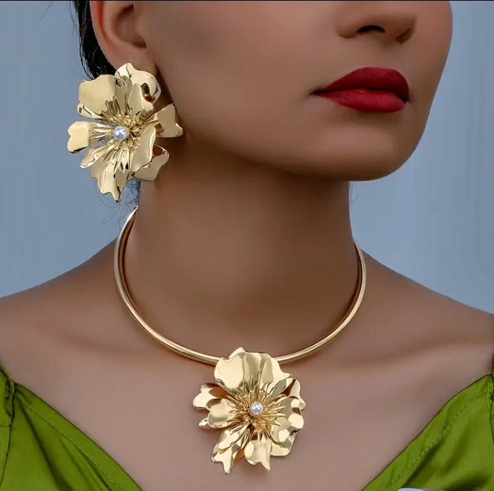 Gold Floral luxury Choker Set